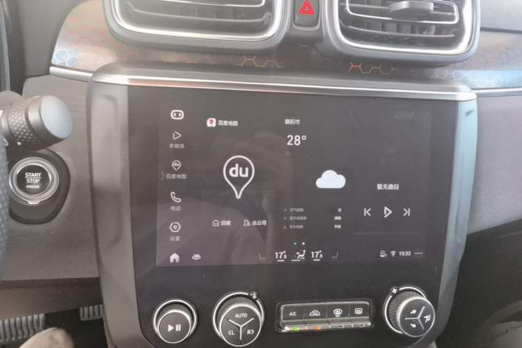 Used Lynk & Co 03 2019 1.5TD DCT JingPro Edition China VI Standard Audio And AC Panel