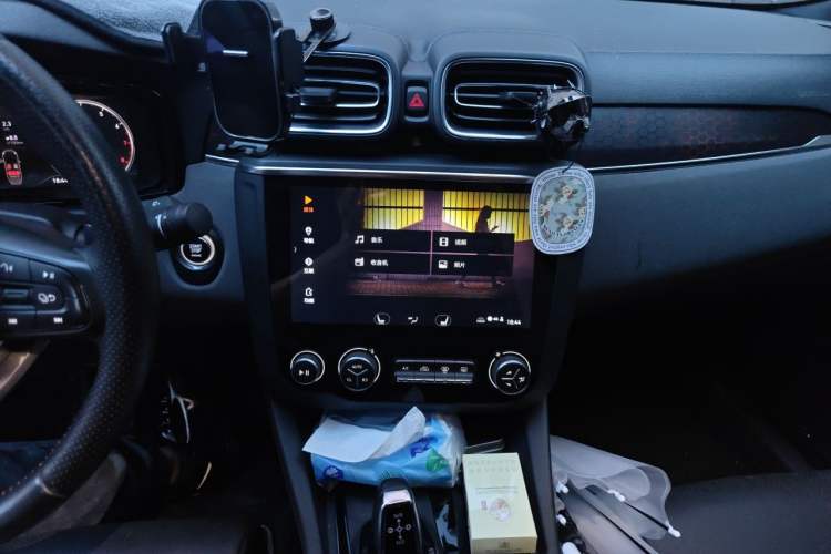 Used Lynk & Co 03 2019 1.5TD DCT Sport Edition China VI Standard Audio And AC Panel