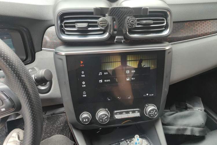 Used Lynk & Co 03 2019 1.5TD DCT Sport Edition China VI Standard Audio And AC Panel