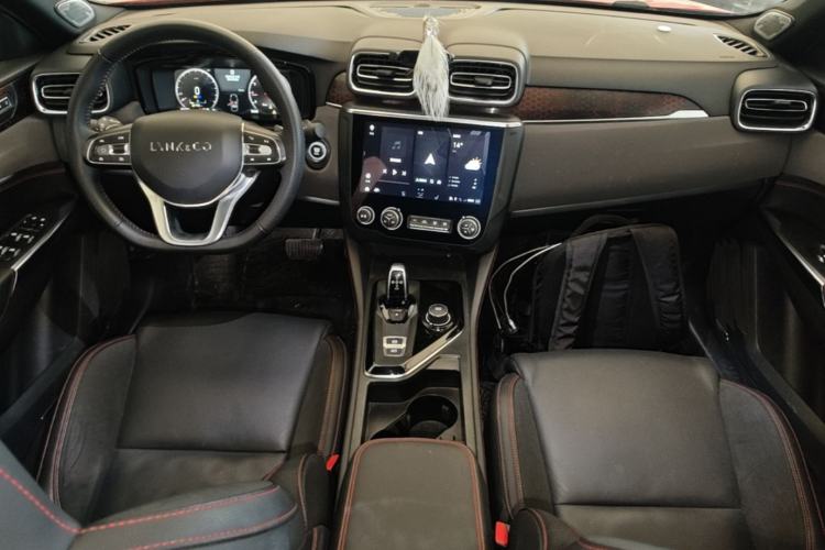 Used Lynk & Co 03 2019 2.0TD Automatic Jing Pro Edition Center Console