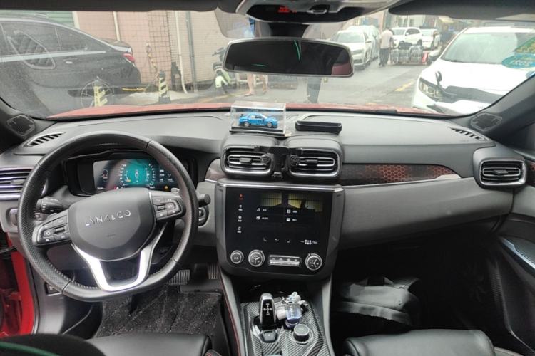 Used Lynk & Co 03 2019 1.5TD DCT Sport Edition China VI Standard Center Console