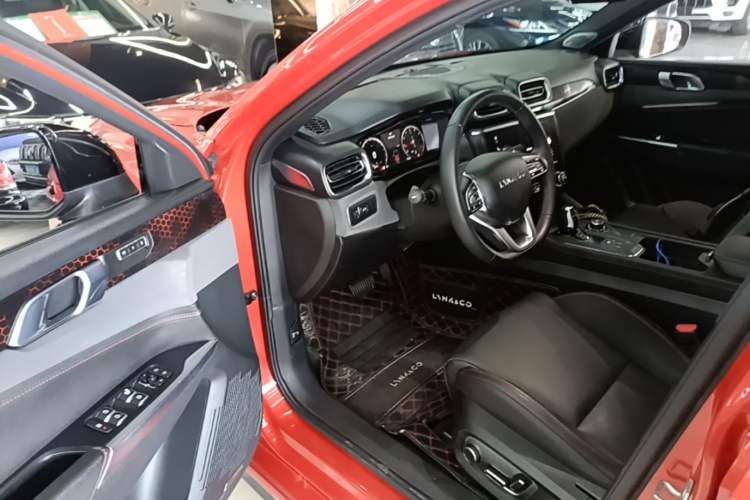 Used Lynk & Co 03 2019 2.0TD Automatic Jing Pro Edition Driver Seat
