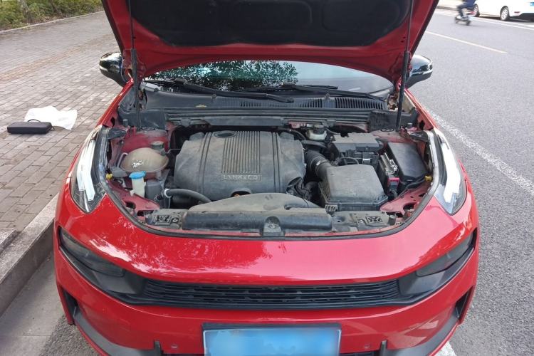 Used Lynk & Co 03 2019 1.5TD DCT JingPro Edition China VI Standard Engine Bay