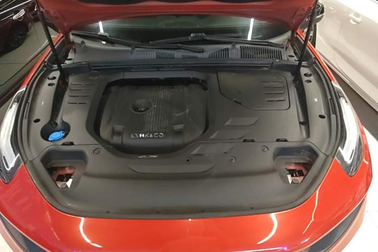 Used Lynk & Co 03 2019 2.0TD Automatic Jing Pro Edition Engine Bay