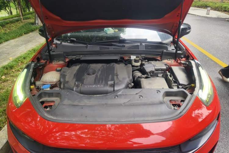 Used Lynk & Co 03 2019 2.0TD Automatic Trend Edition Engine Bay