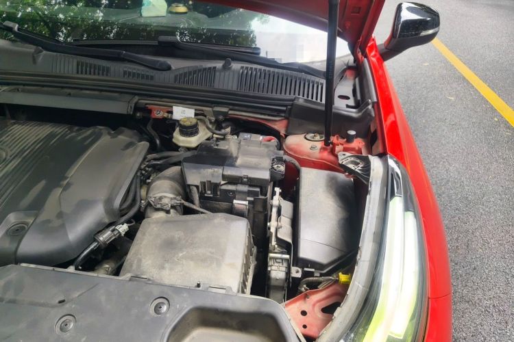 Used Lynk & Co 03 2019 2.0TD Automatic Trend Edition Engine Bay Left