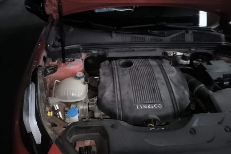 Used Lynk & Co 03 2019 1.5TD DCT JingPro Edition China VI Standard Engine Bay Right