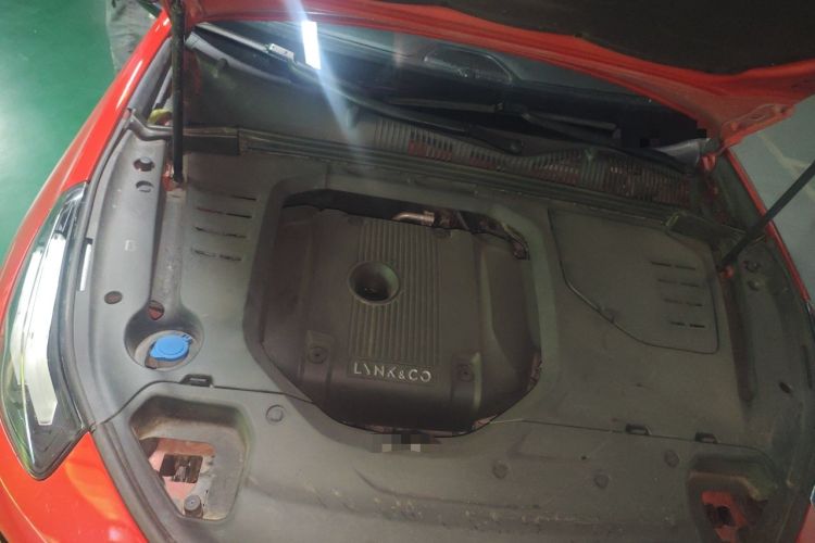 Used Lynk & Co 03 2019 2.0TD Automatic Jing Pro Edition Engine Bay Right