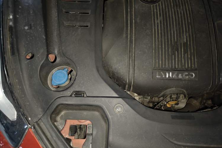 Used Lynk & Co 03 2019 1.5TD DCT JingPro Edition China VI Standard Engine Bay Right