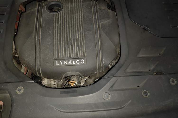 Used Lynk & Co 03 2019 1.5TD DCT JingPro Edition China VI Standard Engine Bay