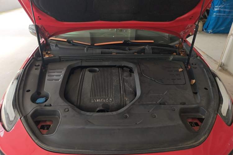 Used Lynk & Co 03 2019 1.5TD DCT JingPro Edition China VI Standard Engine Bay