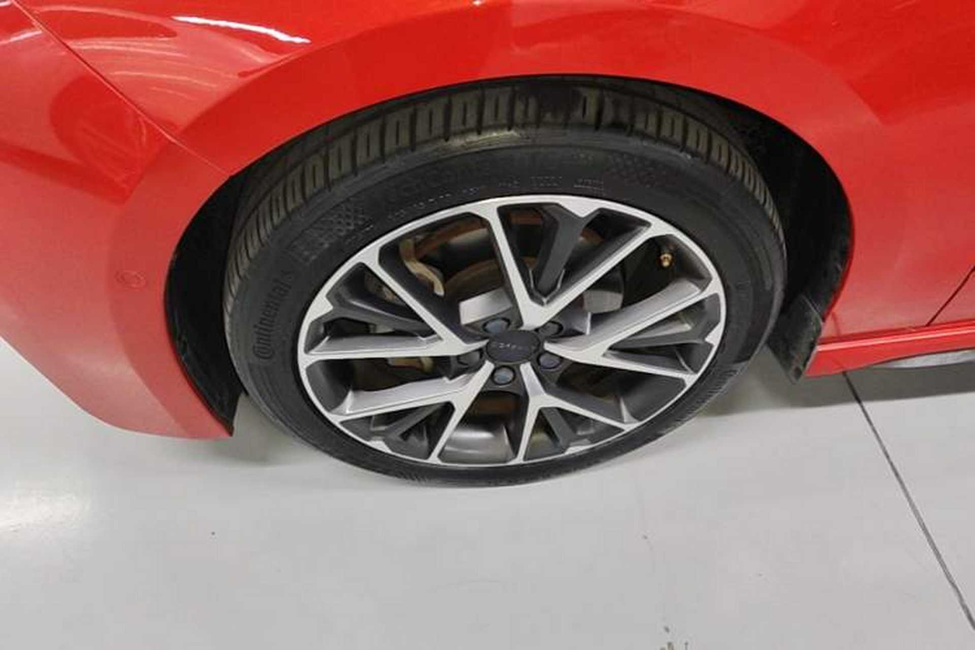 Used Lynk & Co 03 2019 1.5TD DCT JingPro Edition China VI Standard Exterior 4
