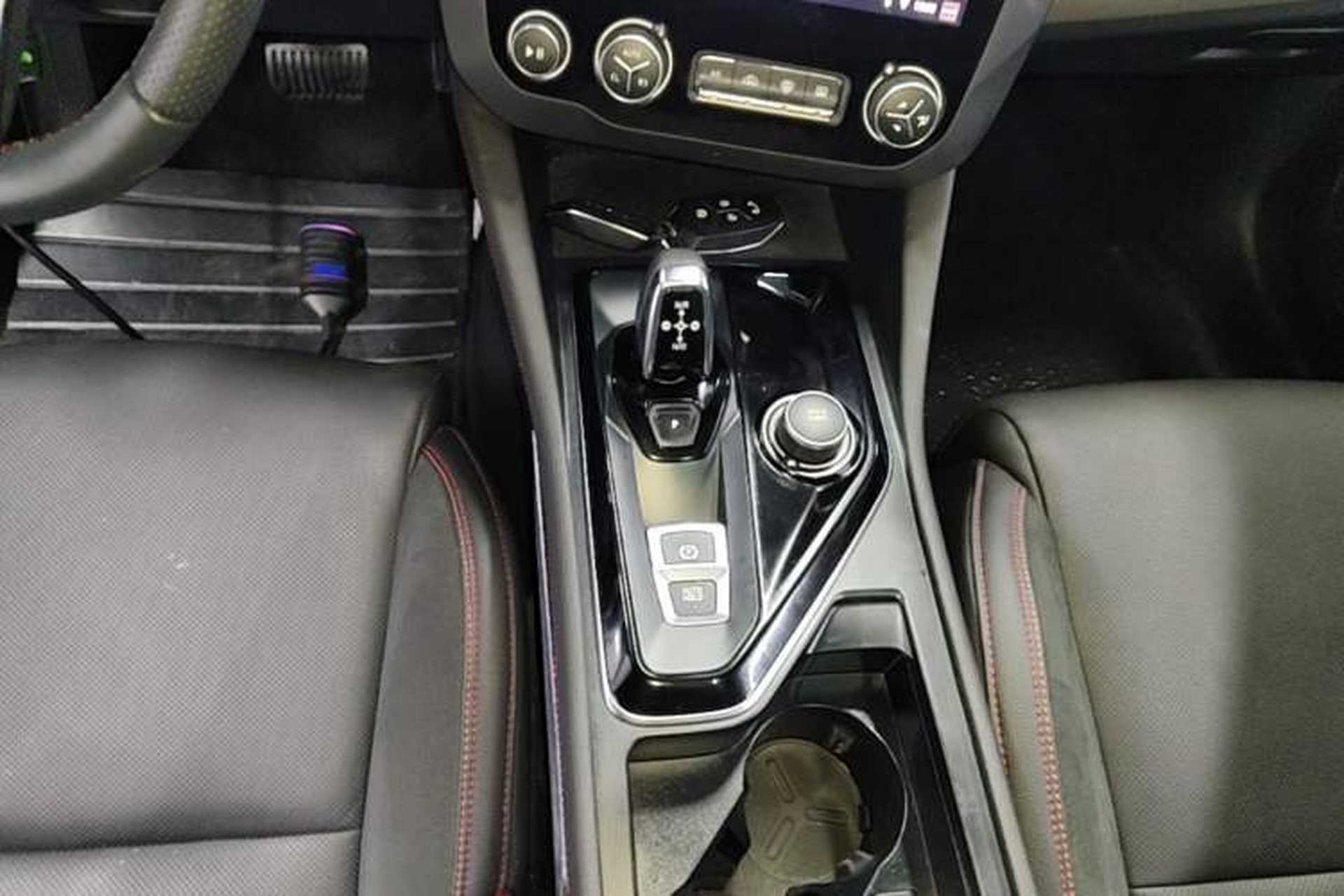 Used Lynk & Co 03 2019 1.5TD DCT JingPro Edition China VI Standard Gear Lever