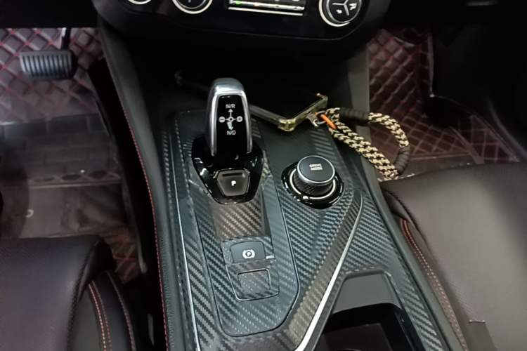 Used Lynk & Co 03 2019 2.0TD Automatic Jing Pro Edition Gear Lever