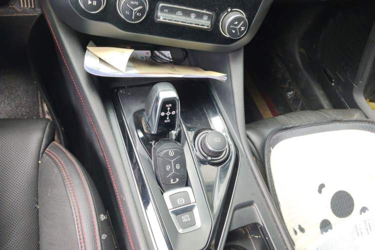 Used Lynk & Co 03 2019 2.0TD Automatic Trend Edition Gear Lever