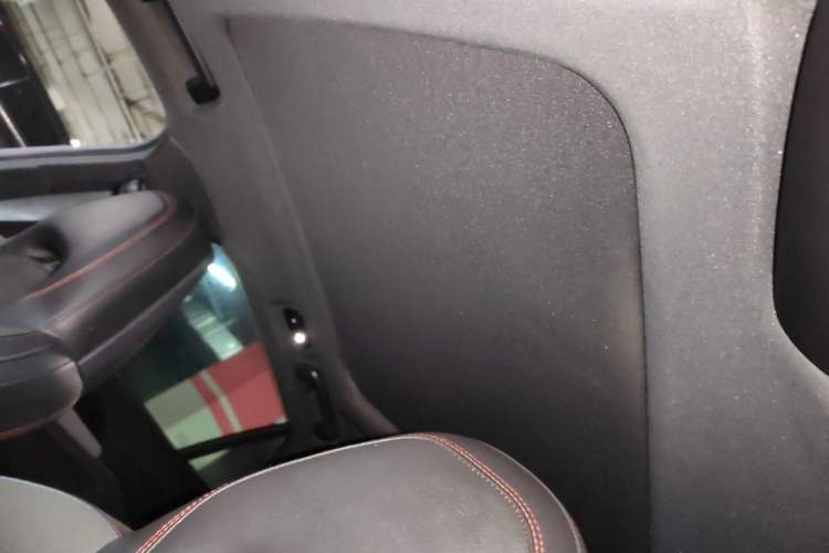 Used Lynk & Co 03 2019 1.5TD DCT JingPro Edition China VI Standard Headliner
