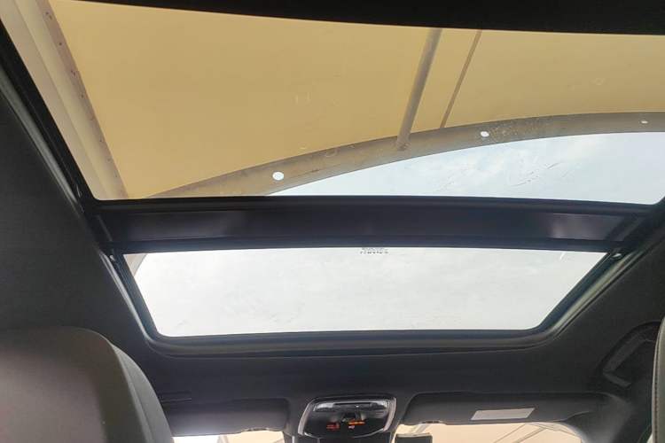 Used Lynk & Co 03 2019 1.5TD DCT JingPro Edition China VI Standard Headliner