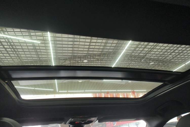 Used Lynk & Co 03 2019 2.0TD Automatic Trend Edition Headliner