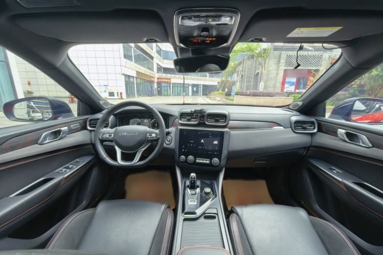 Used Lynk & Co 03 2019 2.0TD Automatic Jing Pro Edition Interior 6