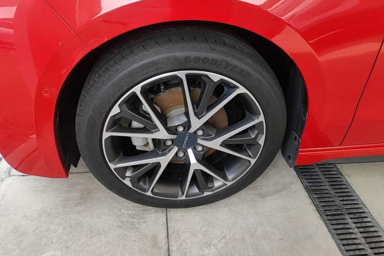 Used Lynk & Co 03 2019 1.5TD DCT JingPro Edition China VI Standard Left Front Wheel Hub