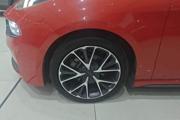 Used Lynk & Co 03 2019 1.5TD DCT JingPro Edition China VI Standard Left Front Wheel Hub