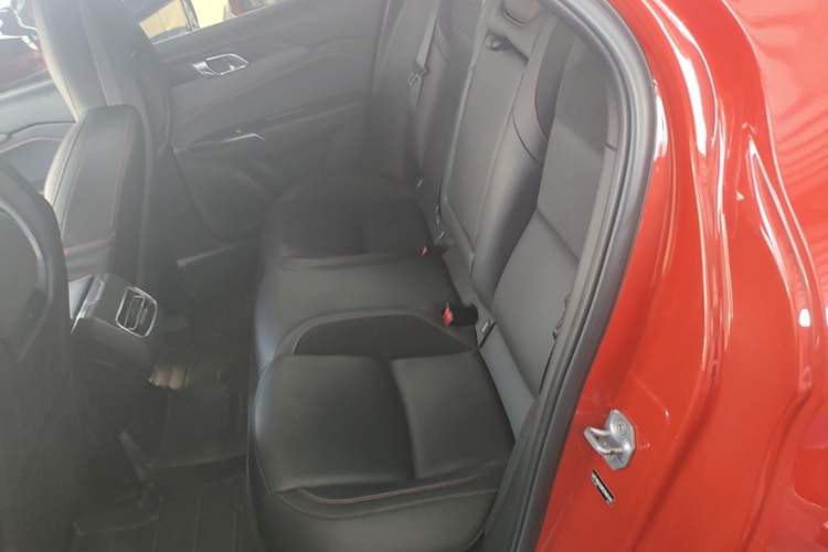 Used Lynk & Co 03 2019 1.5TD DCT JingPro Edition China VI Standard Left Rear Seat