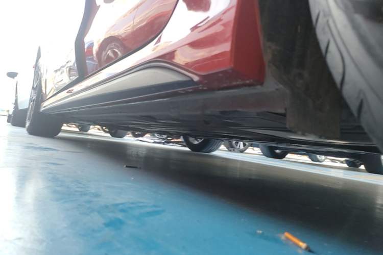 Used Lynk & Co 03 2019 1.5TD DCT JingPro Edition China VI Standard Left Side Sill