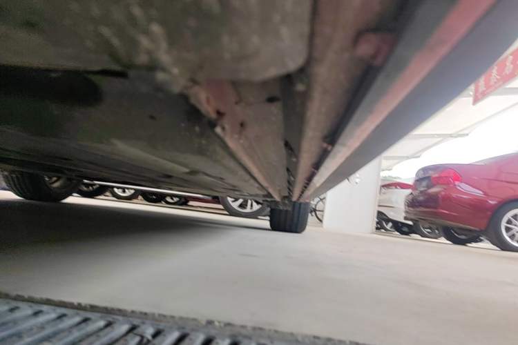 Used Lynk & Co 03 2019 1.5TD DCT JingPro Edition China VI Standard Left Side Sill