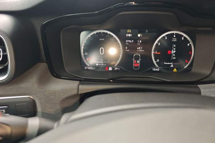 Used Lynk & Co 03 2019 1.5TD DCT JingPro Edition China VI Standard Odometer Close Up