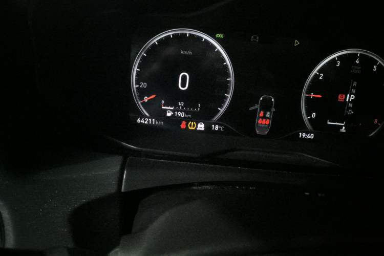 Used Lynk & Co 03 2019 1.5TD DCT JingPro Edition China VI Standard Odometer Close Up