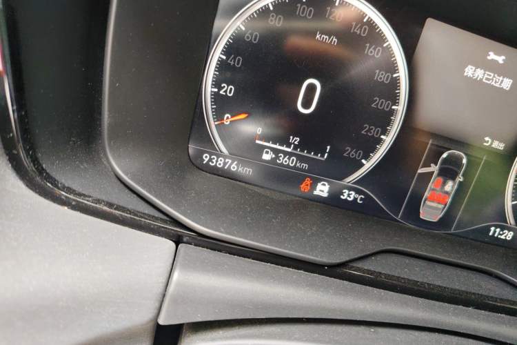 Used Lynk & Co 03 2019 2.0TD Automatic Jing Pro Edition Odometer Close Up