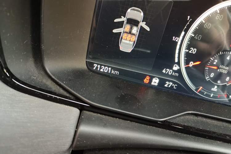Used Lynk & Co 03 2019 1.5TD DCT JingPro Edition China VI Standard Odometer Close Up