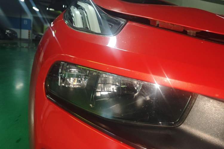 Used Lynk & Co 03 2019 2.0TD Automatic Jing Pro Edition Right Front Headlight