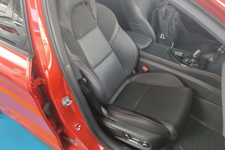 Used Lynk & Co 03 2019 1.5TD DCT JingPro Edition China VI Standard Right Front Seat