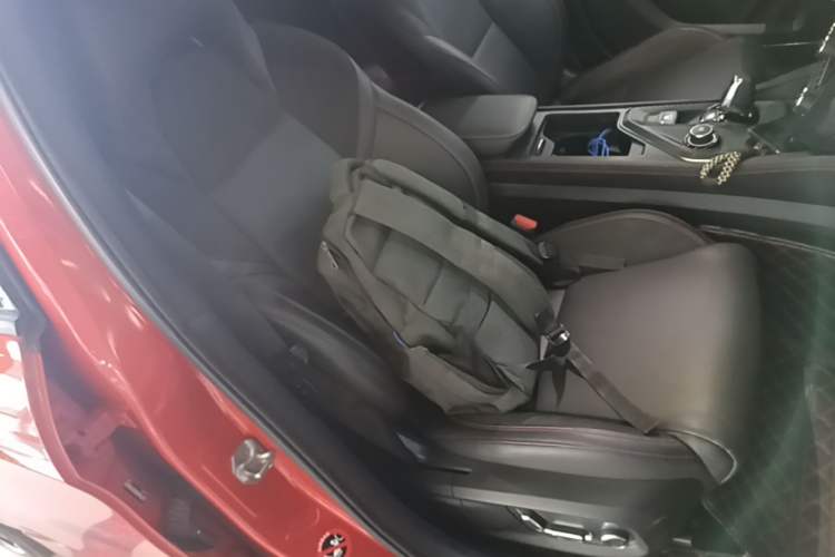 Used Lynk & Co 03 2019 2.0TD Automatic Jing Pro Edition Right Front Seat