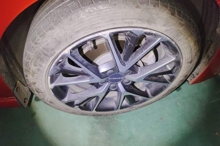 Used Lynk & Co 03 2019 1.5TD DCT JingPro Edition China VI Standard Right Front Wheel Hub