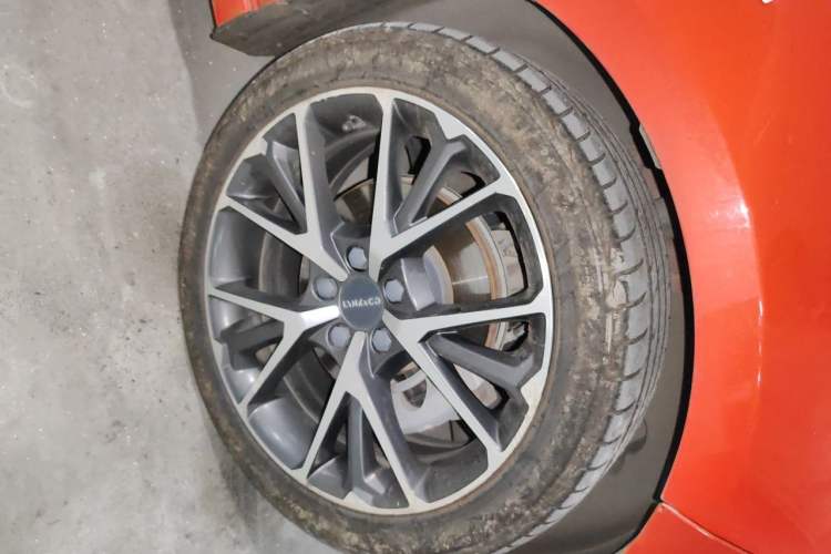 Used Lynk & Co 03 2019 1.5TD DCT JingPro Edition China VI Standard Right Front Wheel Hub