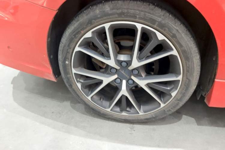 Used Lynk & Co 03 2019 1.5TD DCT JingPro Edition China VI Standard Right Rear Wheel Hub