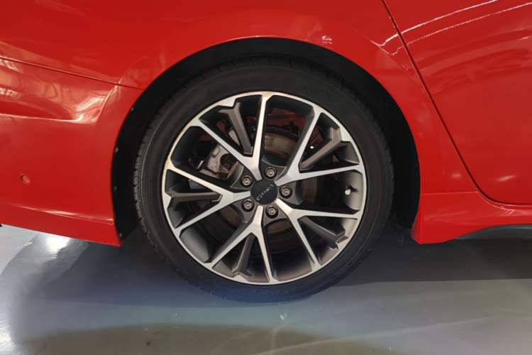 Used Lynk & Co 03 2019 1.5TD DCT JingPro Edition China VI Standard Right Rear Wheel Hub