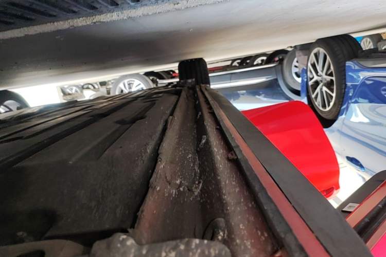Used Lynk & Co 03 2019 1.5TD DCT JingPro Edition China VI Standard Right Side Sill