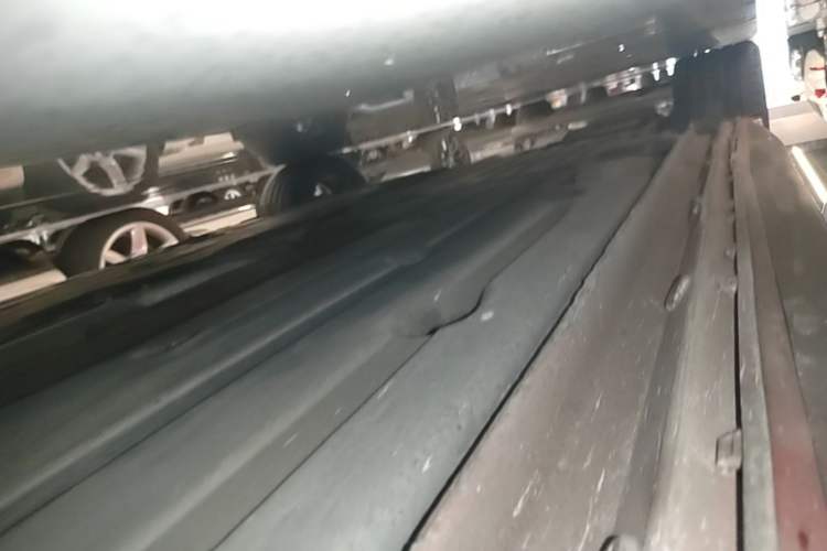 Used Lynk & Co 03 2019 2.0TD Automatic Jing Pro Edition Right Side Sill