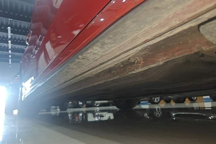Used Lynk & Co 03 2019 1.5TD DCT JingPro Edition China VI Standard Right Side Sill