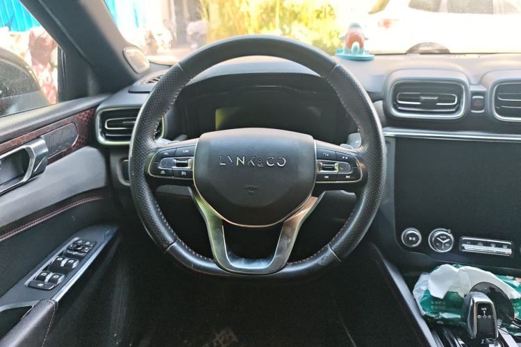 Used Lynk & Co 03 2019 1.5TD DCT JingPro Edition China VI Standard Steering Wheel