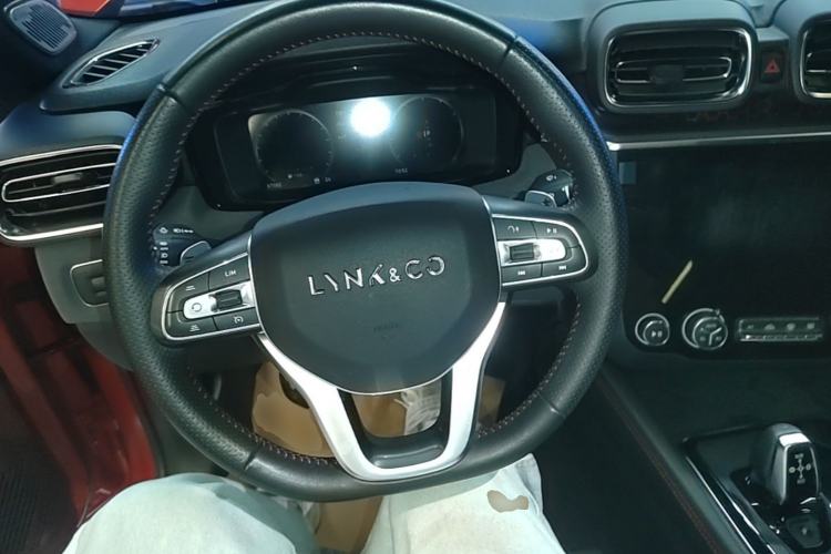 Used Lynk & Co 03 2019 2.0TD Automatic Jing Pro Edition Steering Wheel
