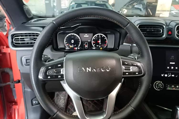 Used Lynk & Co 03 2019 2.0TD Automatic Jing Pro Edition Steering Wheel