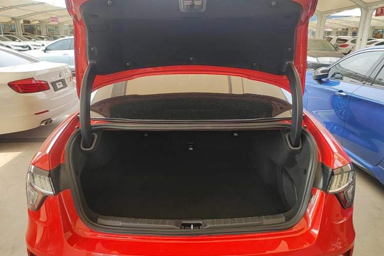 Used Lynk & Co 03 2019 1.5TD DCT JingPro Edition China VI Standard Trunk