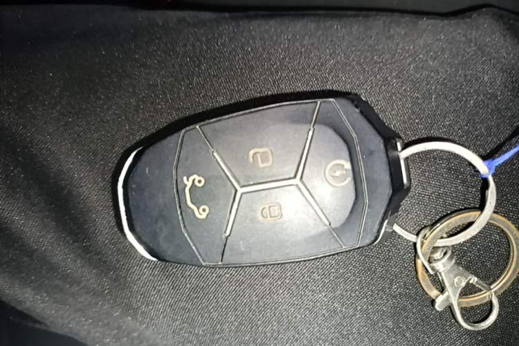 Used Lynk & Co 03 2019 2.0TD Automatic Jing Pro Edition Vehicle Key