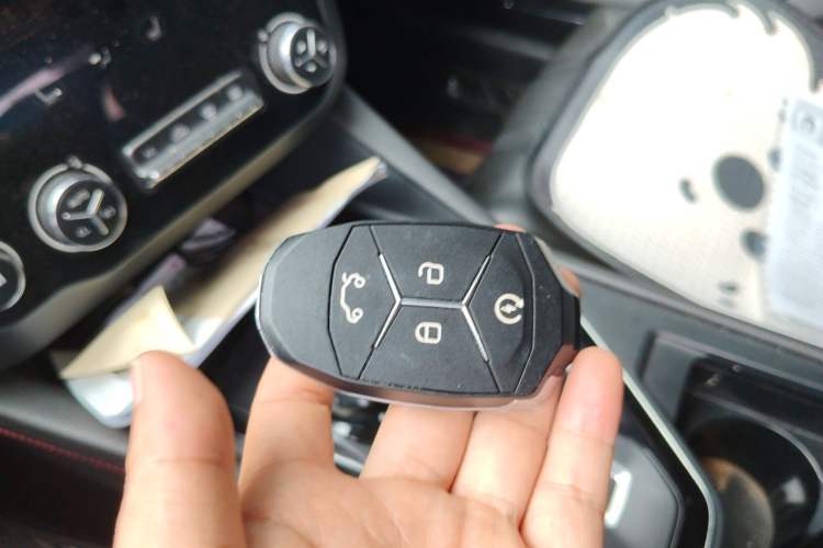 Used Lynk & Co 03 2019 2.0TD Automatic Trend Edition Vehicle Key