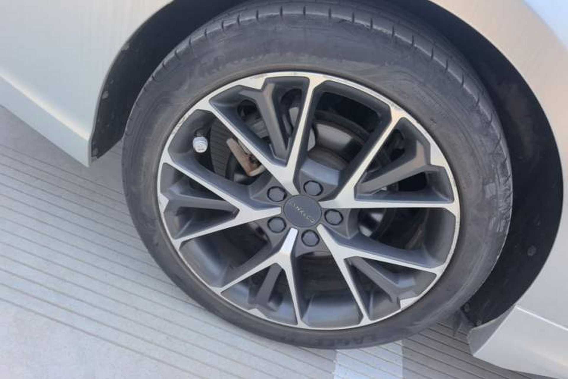 Used Lynk & Co 03 2019 2.0TD Automatic Jing Pro Edition Right Rear Wheel Hub