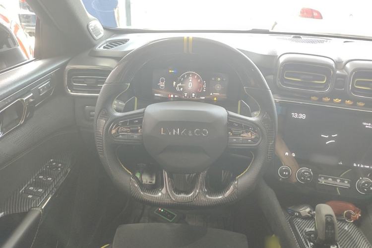 Used Lynk & Co 03 2019 03+ 2.0TD Automatic Wind-Chasing Edition Steering Wheel